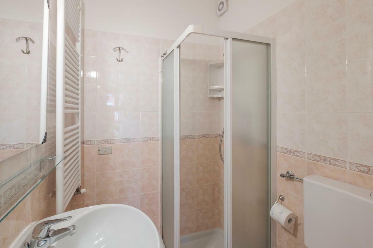 Residence Holiday Sirmione B8 Εξωτερικό φωτογραφία